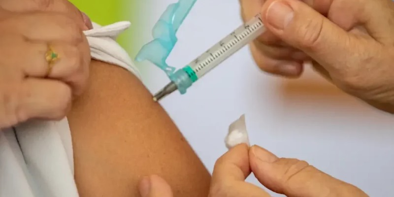 Vacinação contra influenza é ampliada para população geral no Ceará a partir de segunda (29).